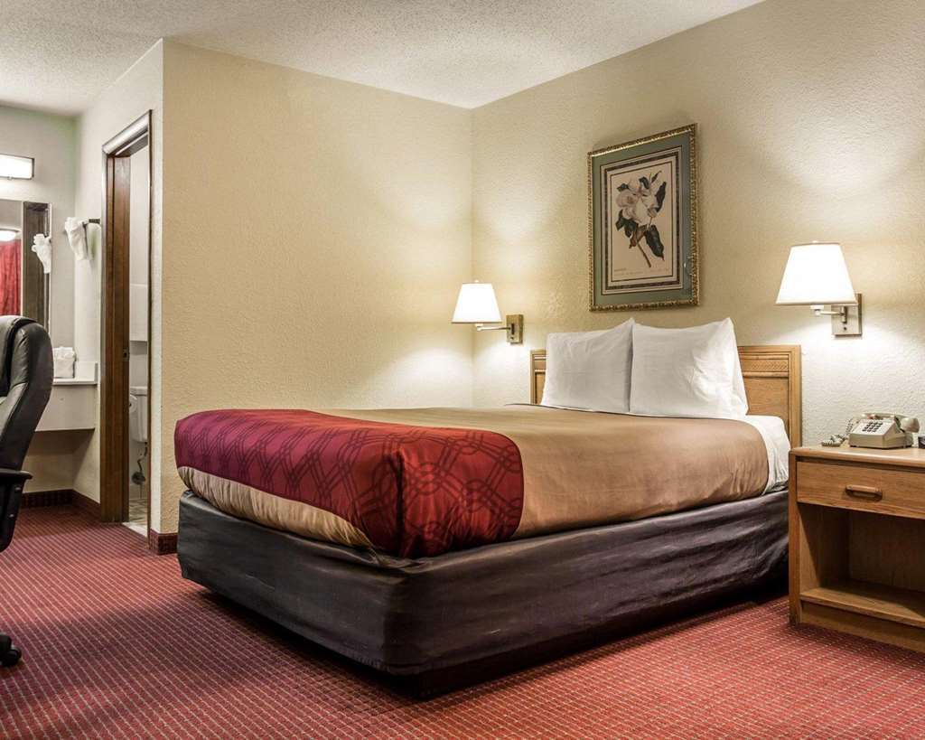 Econo Lodge Richburg Room photo